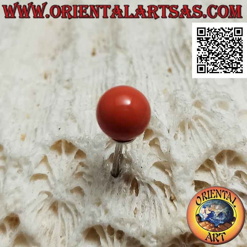 Pendiente pequeño en plata, perla color coral