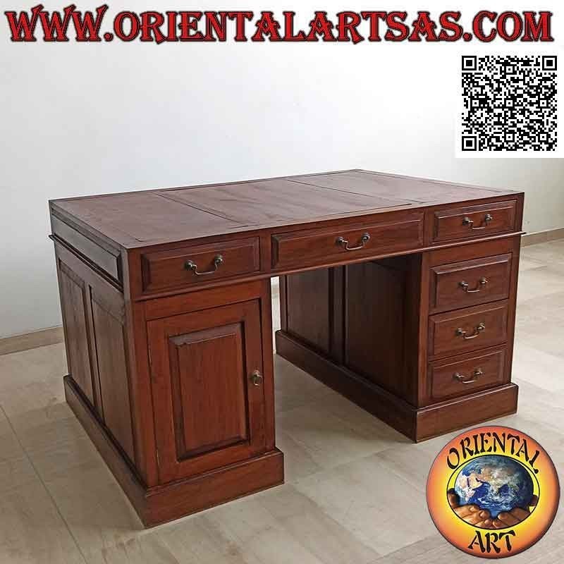 Schreibtisch "Triple" mit 6 Schubladen, Tür und Platte aus Sattelleder, aus Teakholz (135 x 90) (zerlegbar)