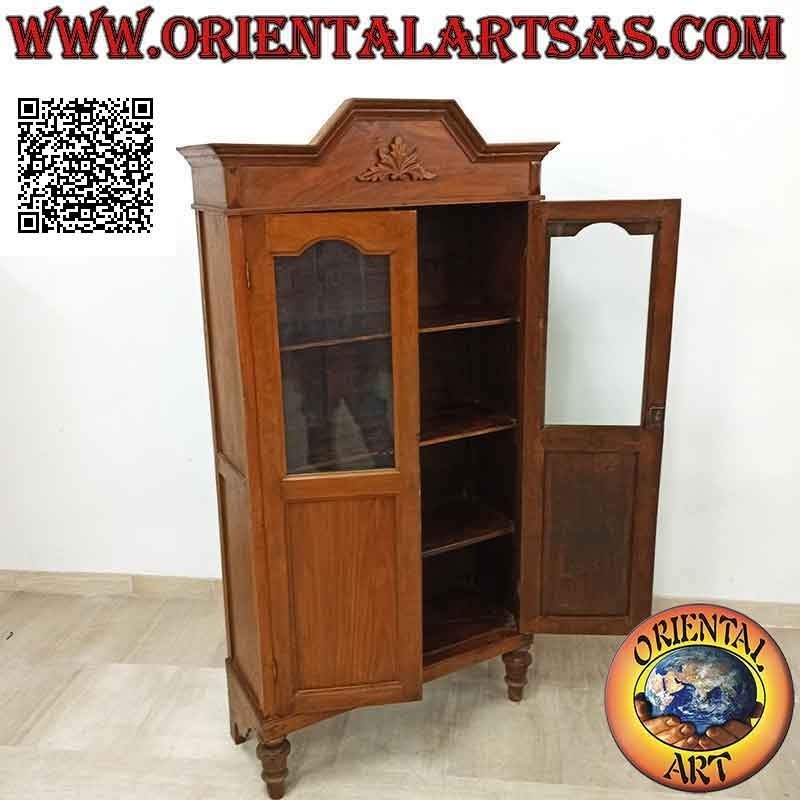 Vetrina antica a due ante con edera in altorilievo intagliata in legno antico di teak