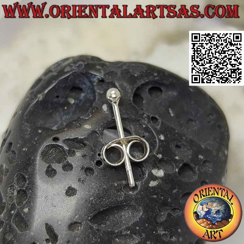 Mini boucle d'oreille en argent, la perle blanche