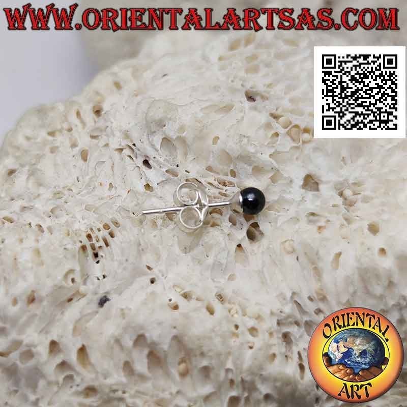 Mini boucle d'oreille en argent, la perle noire