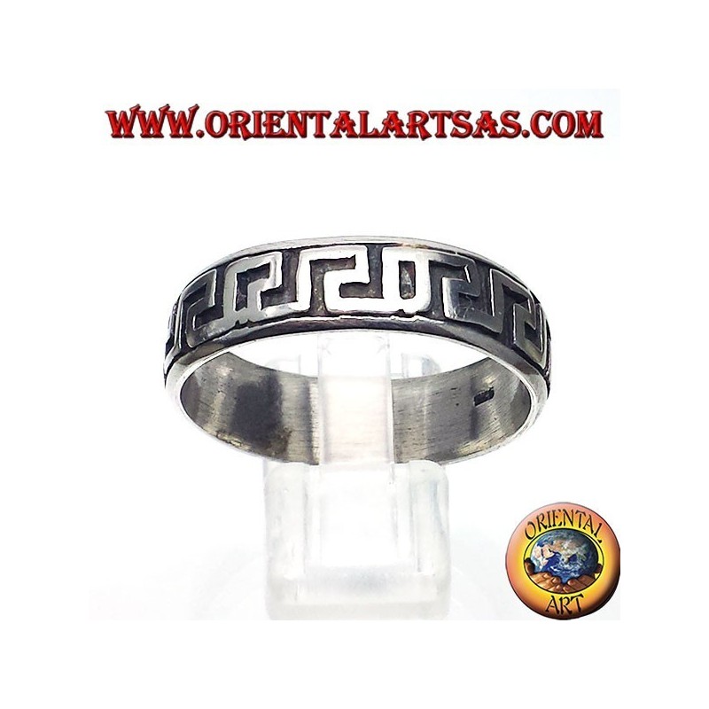 anello in argento a fedina, greca intagliata 