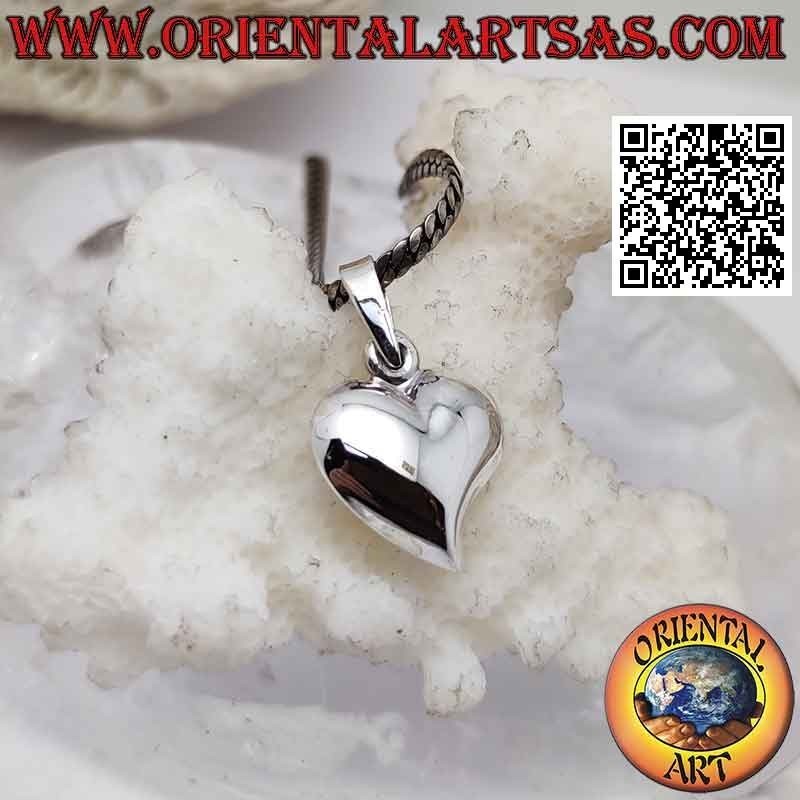 Colgante de plata, corazón liso tridimensional con punta alargada