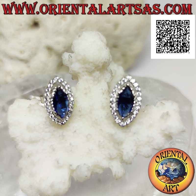 Pendientes de plata con zafiro lanzadera sintético engastado rodeado de circonitas blancas