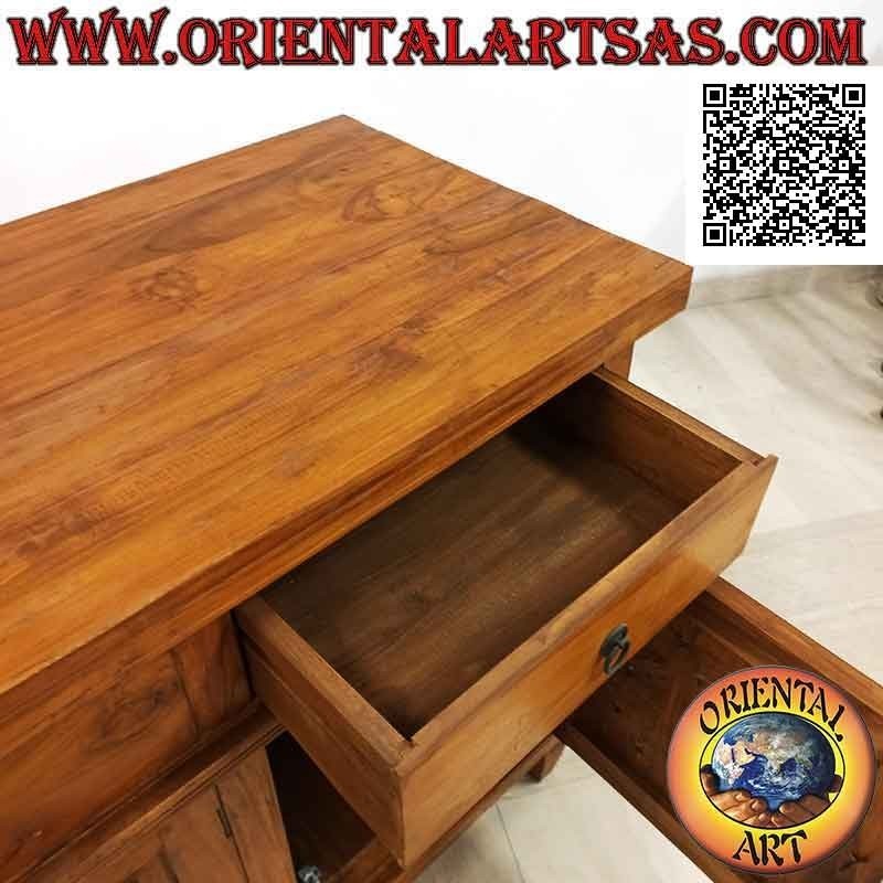 Buffet de 3 puertas y 3 cajones con adornos florales tallados a mano en madera de teca