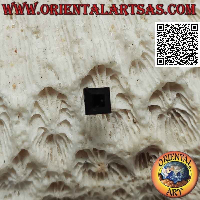 Mini orecchino / puntino da naso in argento, quadrato onice sfaccettata