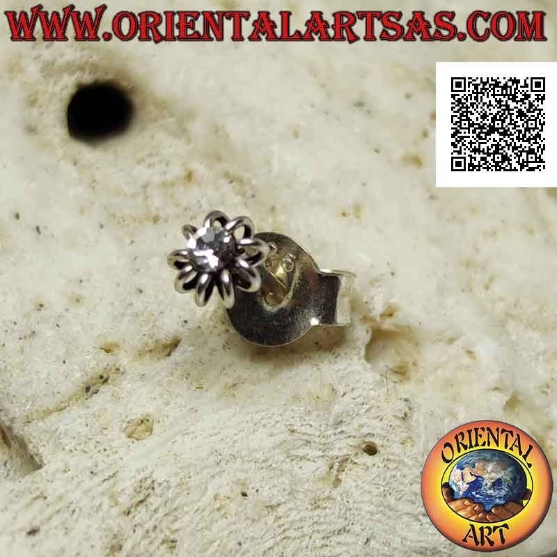 Mini pendiente / tachuela de nariz en plata, circonita redonda rodeada de encaje (2 mm)