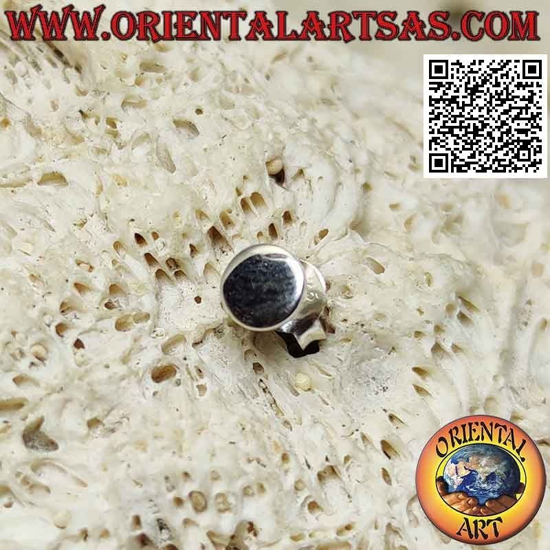 Mini orecchino in argento, la piastra tonda liscia piatta