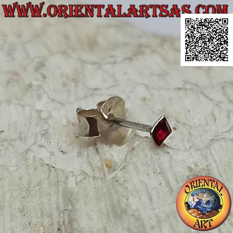 Mini pendiente / tachuela en plata, cuadrado con circonita de color facetada (2 mm) (b)