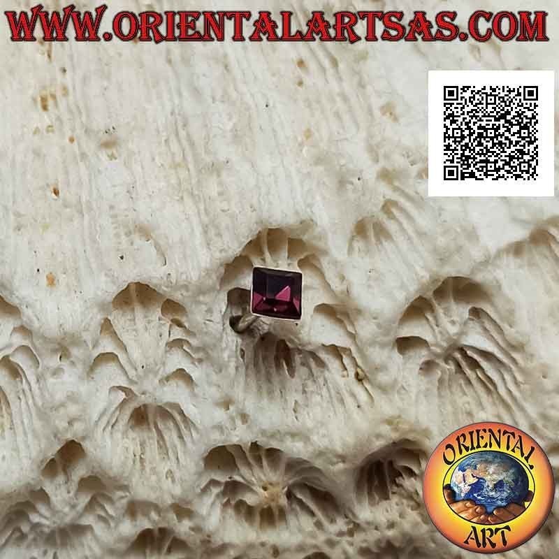 Mini boucle d'oreille / clou de nez en argent, carré avec zircon de couleur facetté (3 mm)