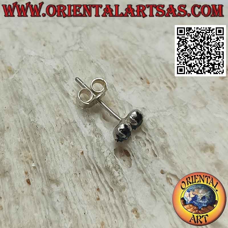 Pendiente mini de plata, par de circonitas de color de 3 mm engastadas