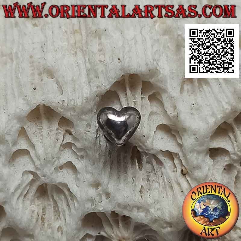 Mini pendiente de plata, el corazón de los enamorados