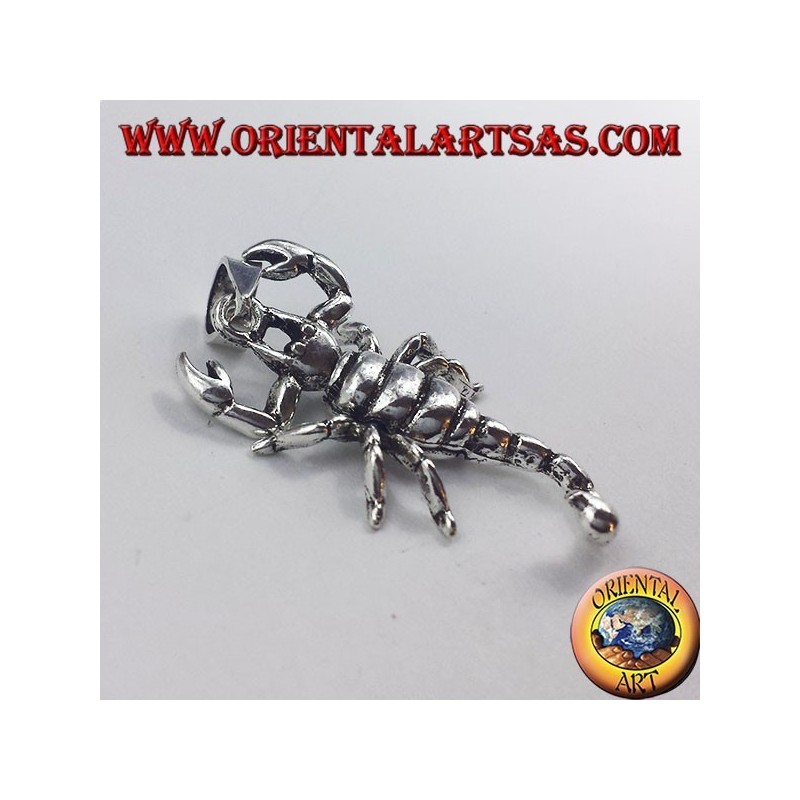 pendentif en argent, scorpion mobile en trois dimensions