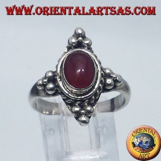 Bague en argent avec cornaline cabochon ovale Bali