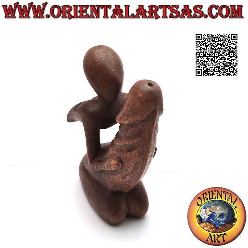 Sculpture érotique "l'homme embrassant le pénis" de style abstrait en bois de suar, 15 cm