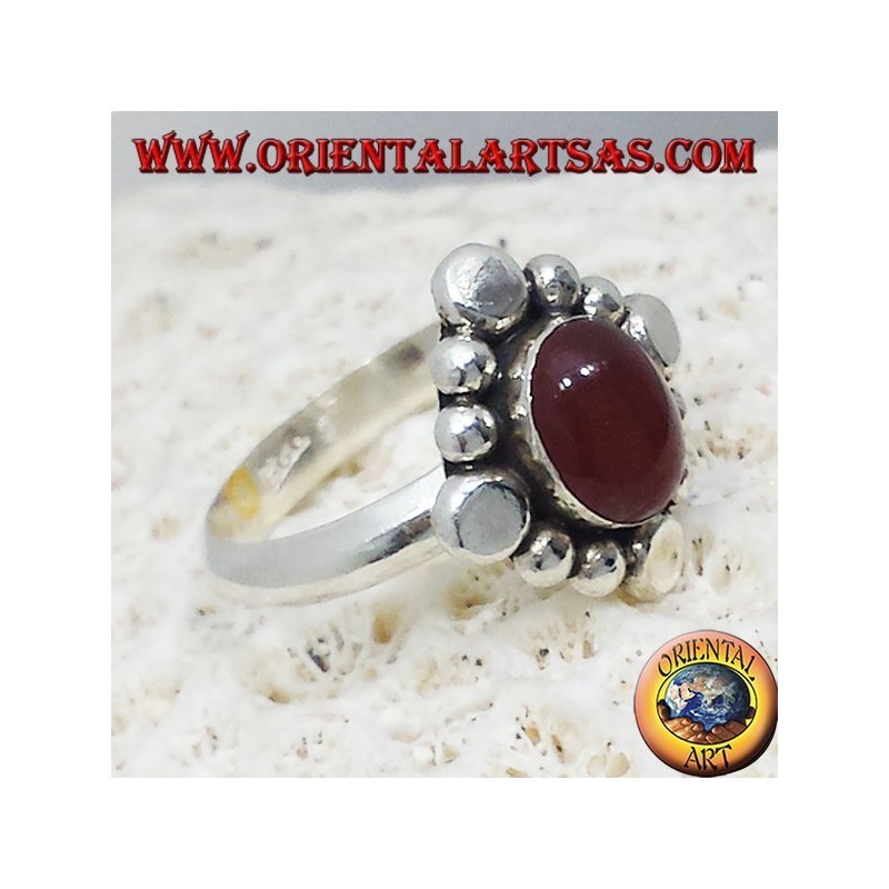 Anello in argento con corniola ovale a cabochon
