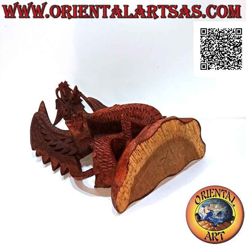 Escultura de dragón alado con alas desplegadas tallada a mano en madera de suar de 22 cm
