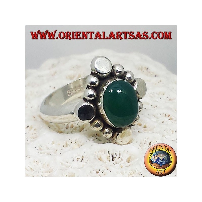 Bague en argent avec ovale vert agate cabochon