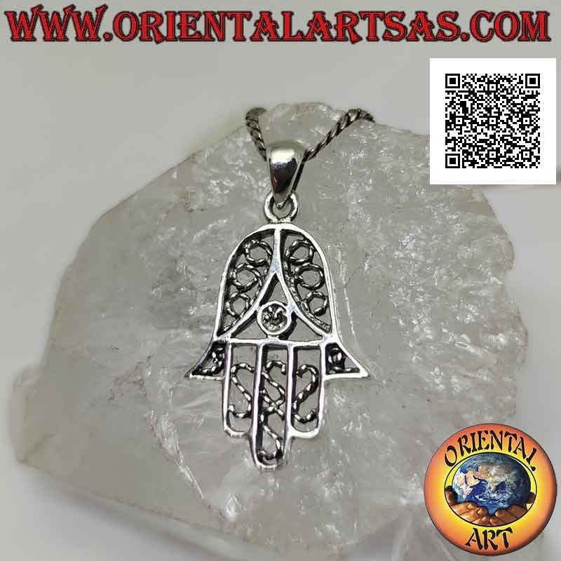 Ciondolo in argento, mano di Fatima o Hamsa interamente traforata e decorata con filo intrecciato