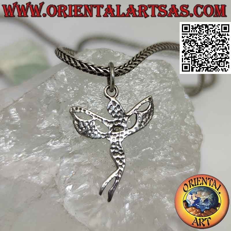 Pendentif en argent, la fée aux ailes déployées