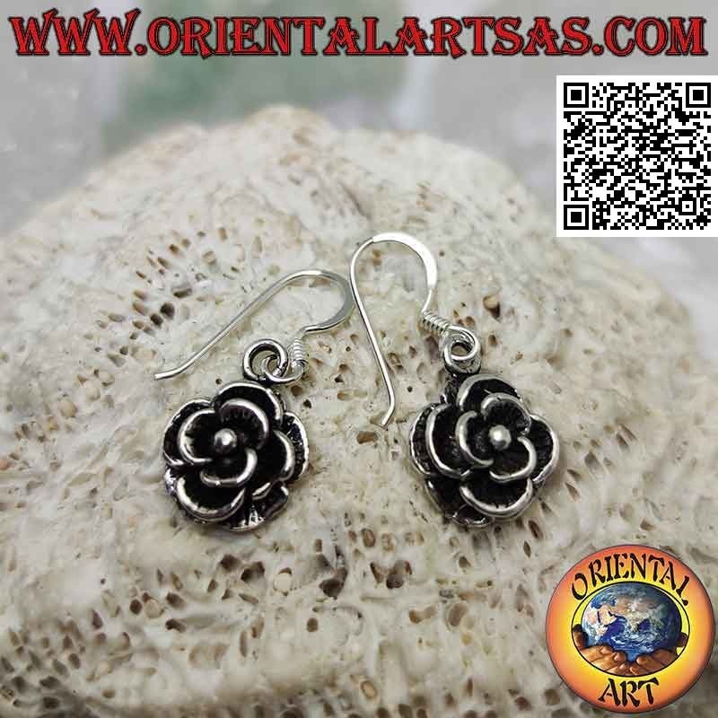 Boucles d'oreilles à levier en argent avec une rose pendante définie à différents niveaux