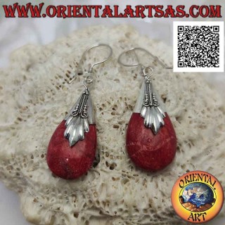 Orecchini in argento a goccia tridimensionale di madrepora di corallo (rossa) e gancio decorato