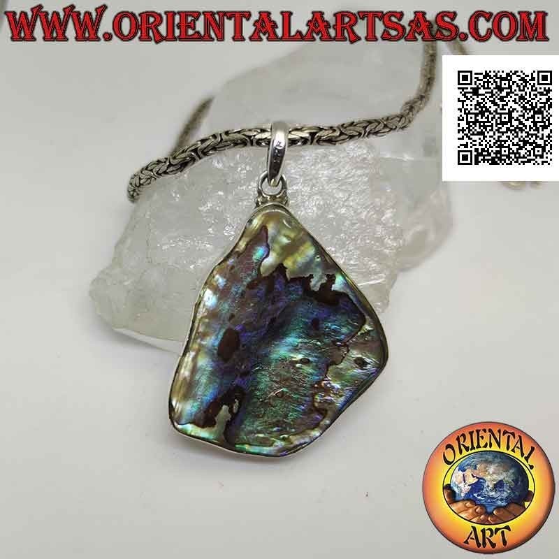Colgante de plata, gran triángulo irregular con concha de paua (abulón)