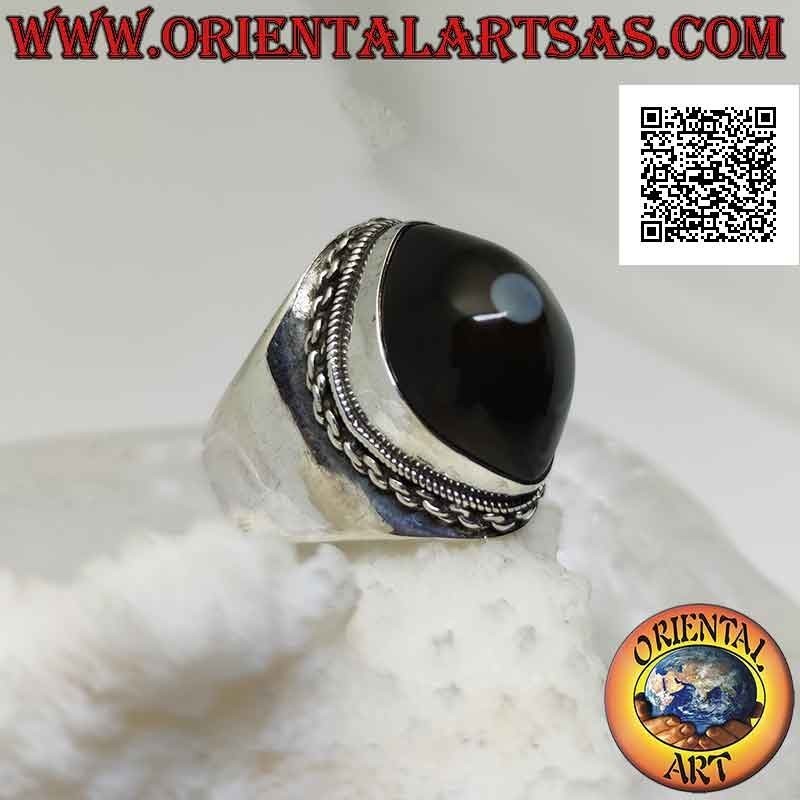 Silver ring with black Shiva's eye agate in shuttle and chain edge on smooth setting (g)
