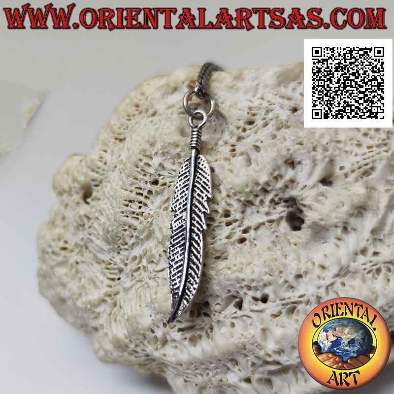 Silberner indianischer Federanhänger mit Rundung an der Spitze (Symbol der Reinigung)