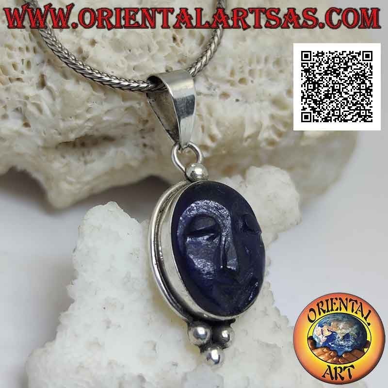 Silberner Anhänger, natürliche ovale Lapislazuli-Kamee mit glattem Rand und Trio von Kugeln darunter