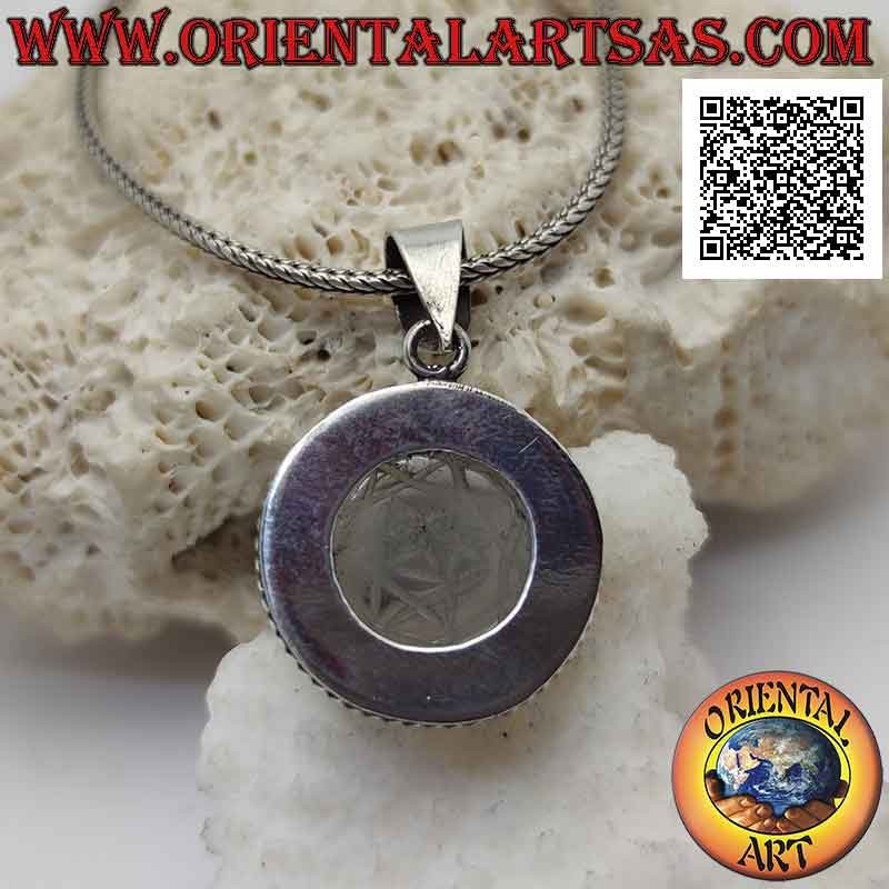 Pendentif en argent avec Sri Yantra gravé sur cabochon rond en cristal de roche et bande lisse et double tissage (b)