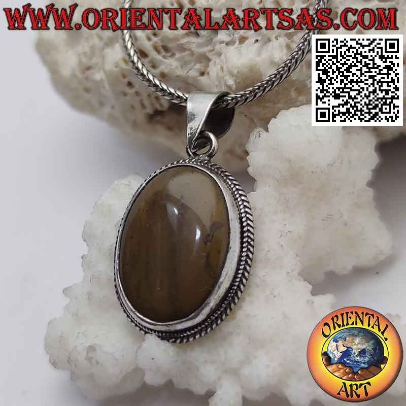 Pendentif en argent avec bois fossile ovale entouré de tissage