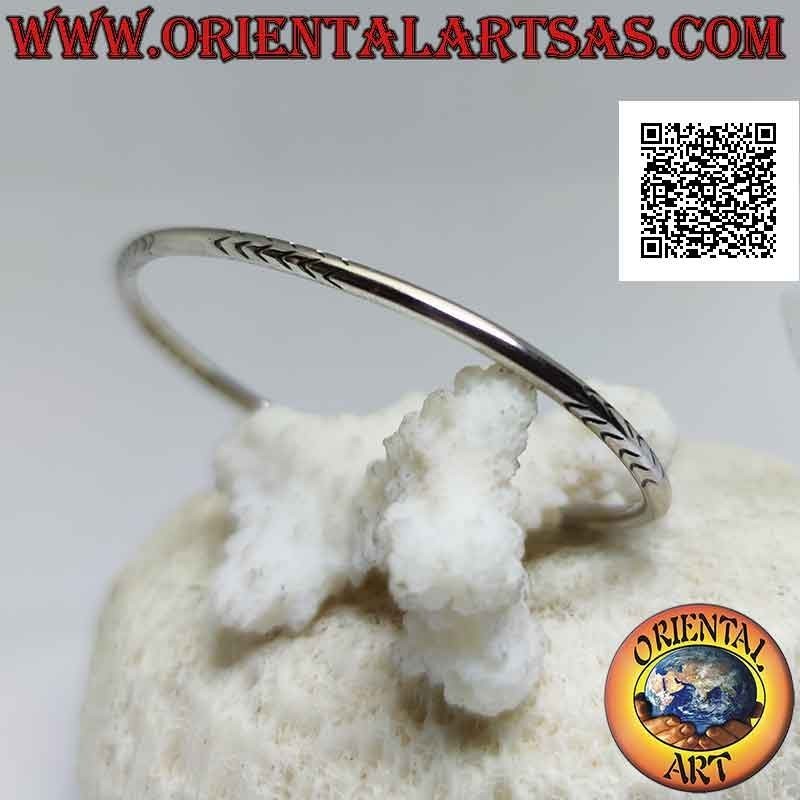 Pulsera rígida tubular lisa de plata 925 ‰ con la serie "V" grabada