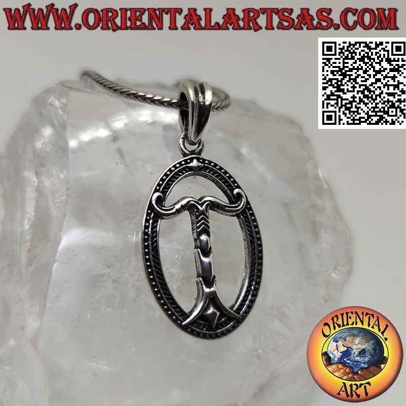 Pendentif en argent, Irminsul ou arbre du monde dans l'ovale