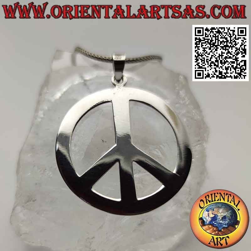 Silver pendant in the shape of a peace symbol (Ø 40 mm.)