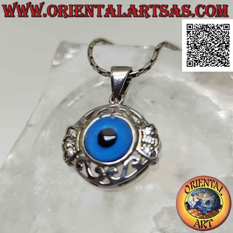 Colgante de plata, el ojo de Alá rodeado por una corona perforada de circonitas y griegas