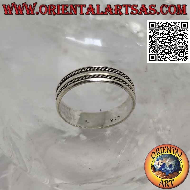 Silver ring with worked band, smooth line between oblique interlacing