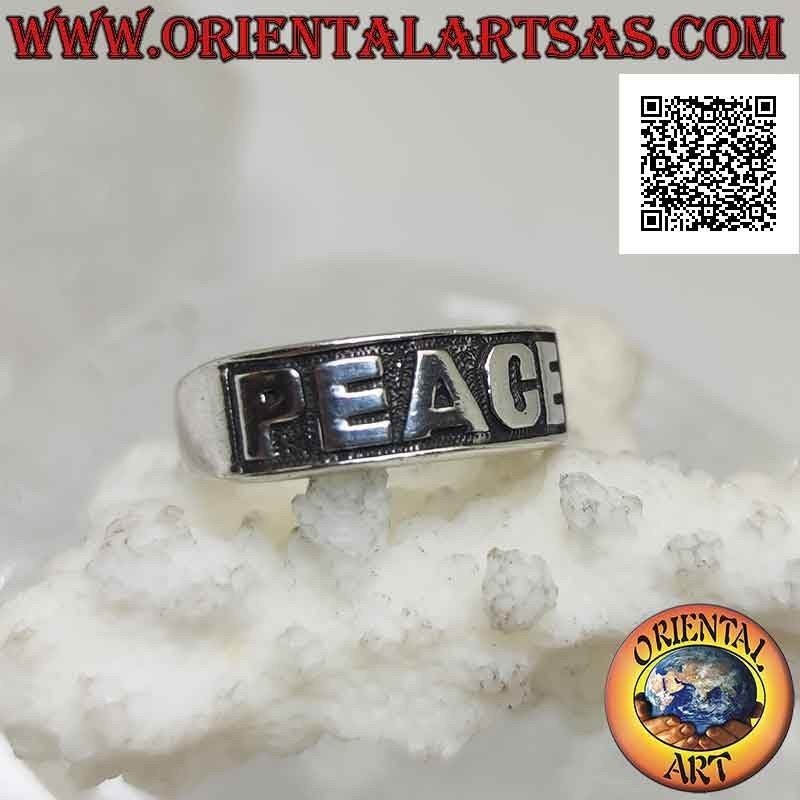 Anello in argento a fascia crescente con scritta "PEACE" in bassorilievo