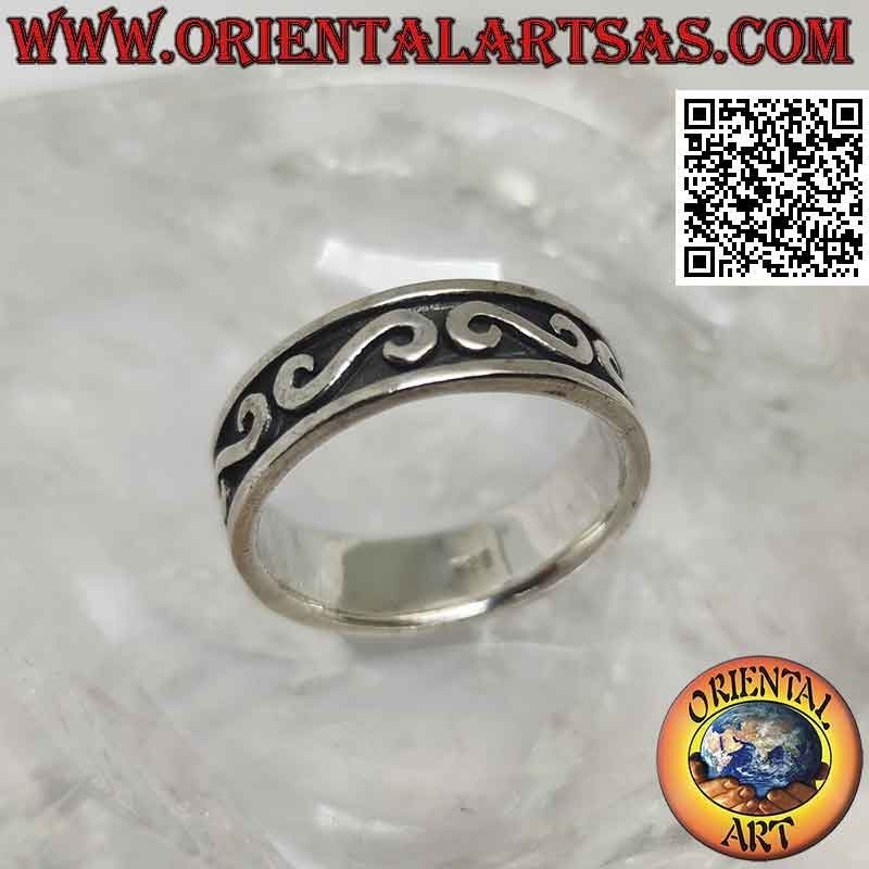 Silver ring with worked band, massive Greek "S" in bas-relief