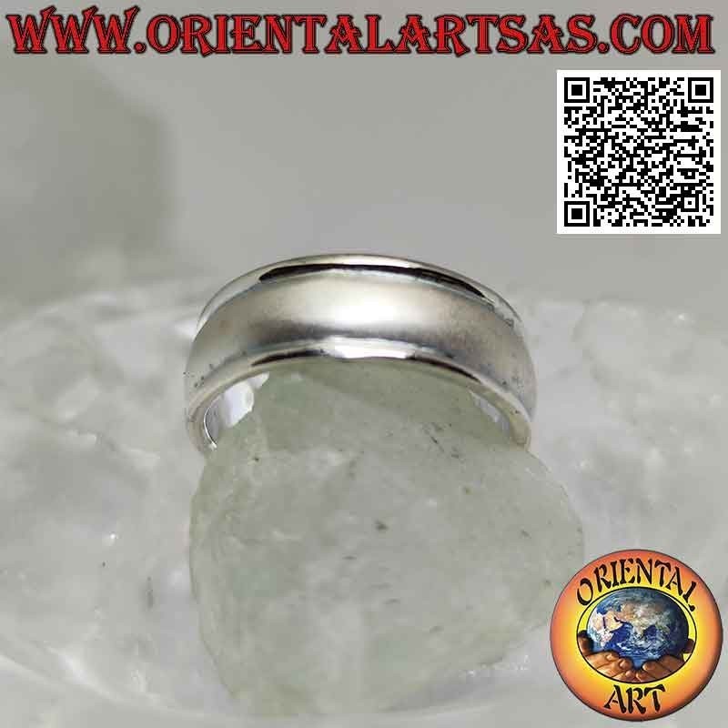 Silver ring with rounded band with satin central part