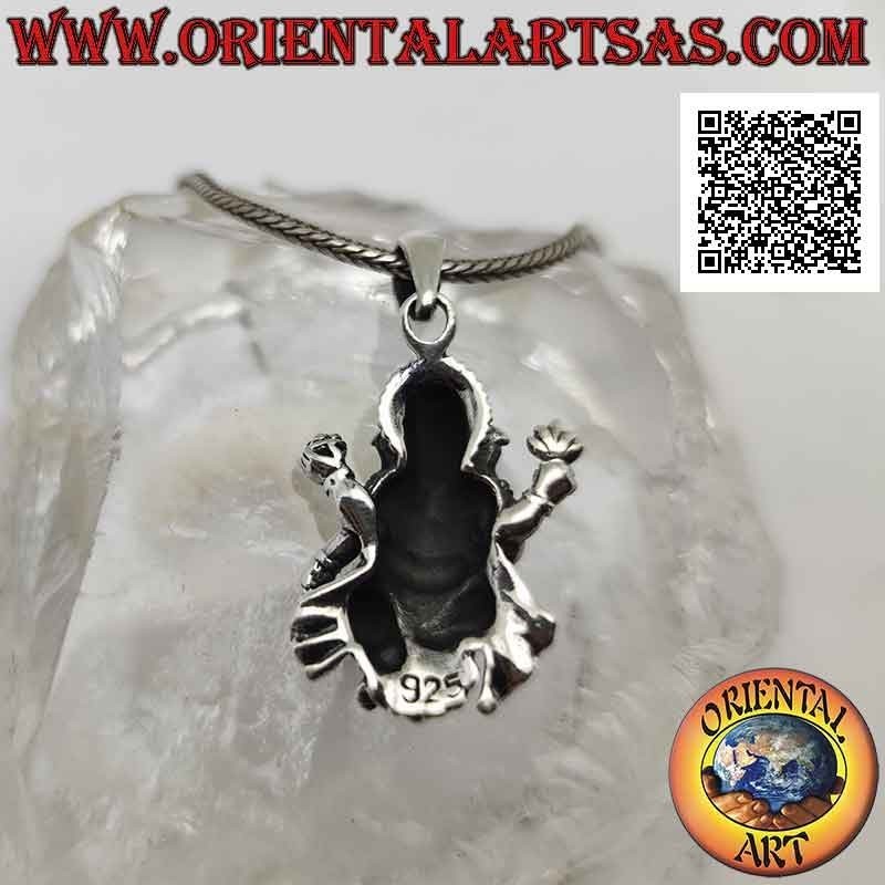 Pendentif en argent, statue de Ganesh ou Ganesh (dieu éléphant) dans la position du Lalitasana.