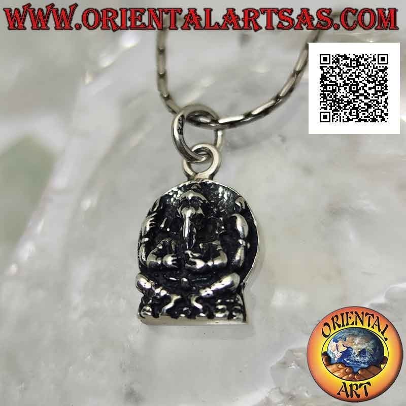 Silver pendant, statue of Ganesha or Ganesh (elephant god) on a round background
