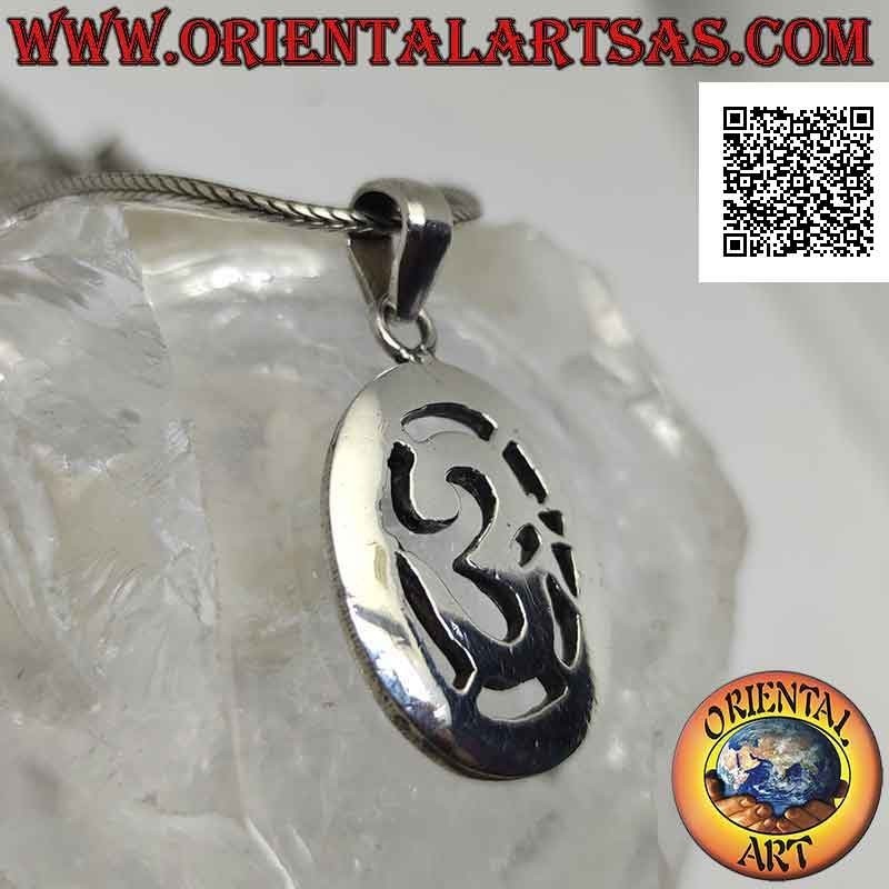 Colgante de plata, mantra hindú ॐ om en óvalo liso, grande y grueso