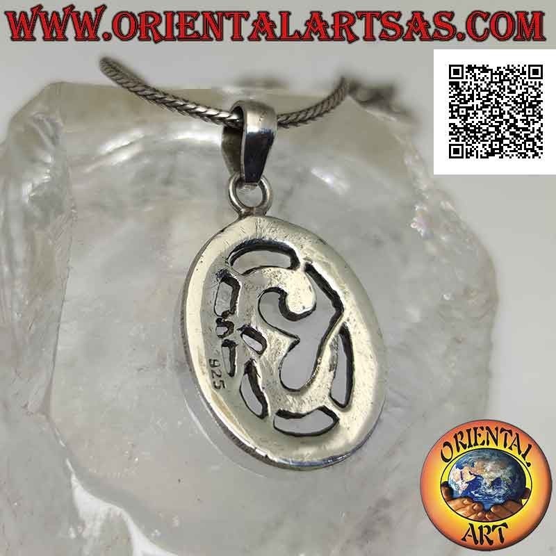 Colgante de plata, mantra hindú ॐ om en óvalo liso, grande y grueso