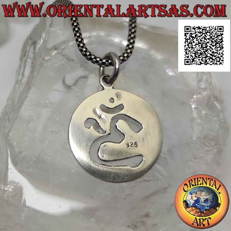 Colgante de plata, medalla redonda grande con mantra hindú calado ॐ om