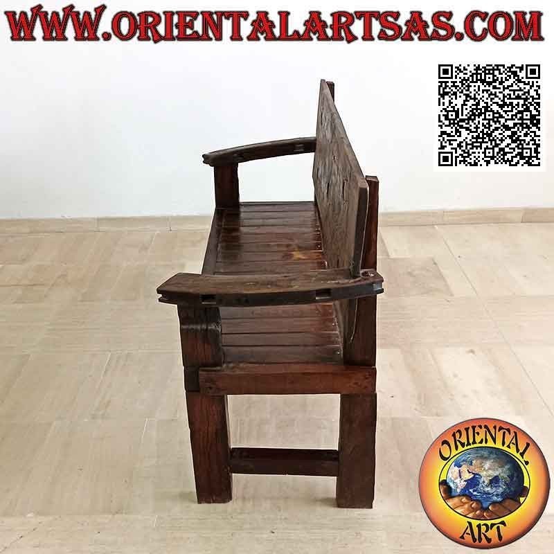 Panca massiccia a due posti con decoro floreale intagliato a mano in legno antico di teak (Birmania)