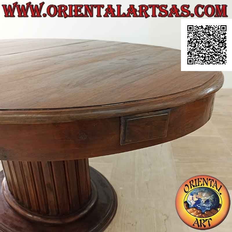 Table ovale extensible sur un seul pied central avec lattes en bois de teck (157x100 cm)