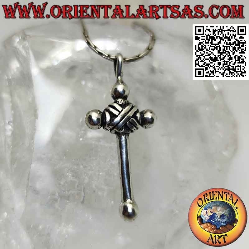 Silver pendant, bordered Latin cross tied in the center