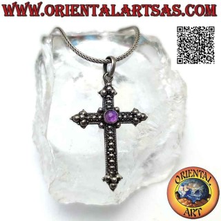 Silberanhänger, orthodoxes Kreuz mit zentralem rundem Amethyst und Kugeldekor