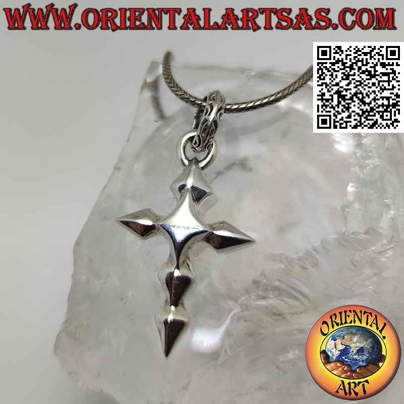 Pendentif en argent, croix lisse pseudo-réticulée